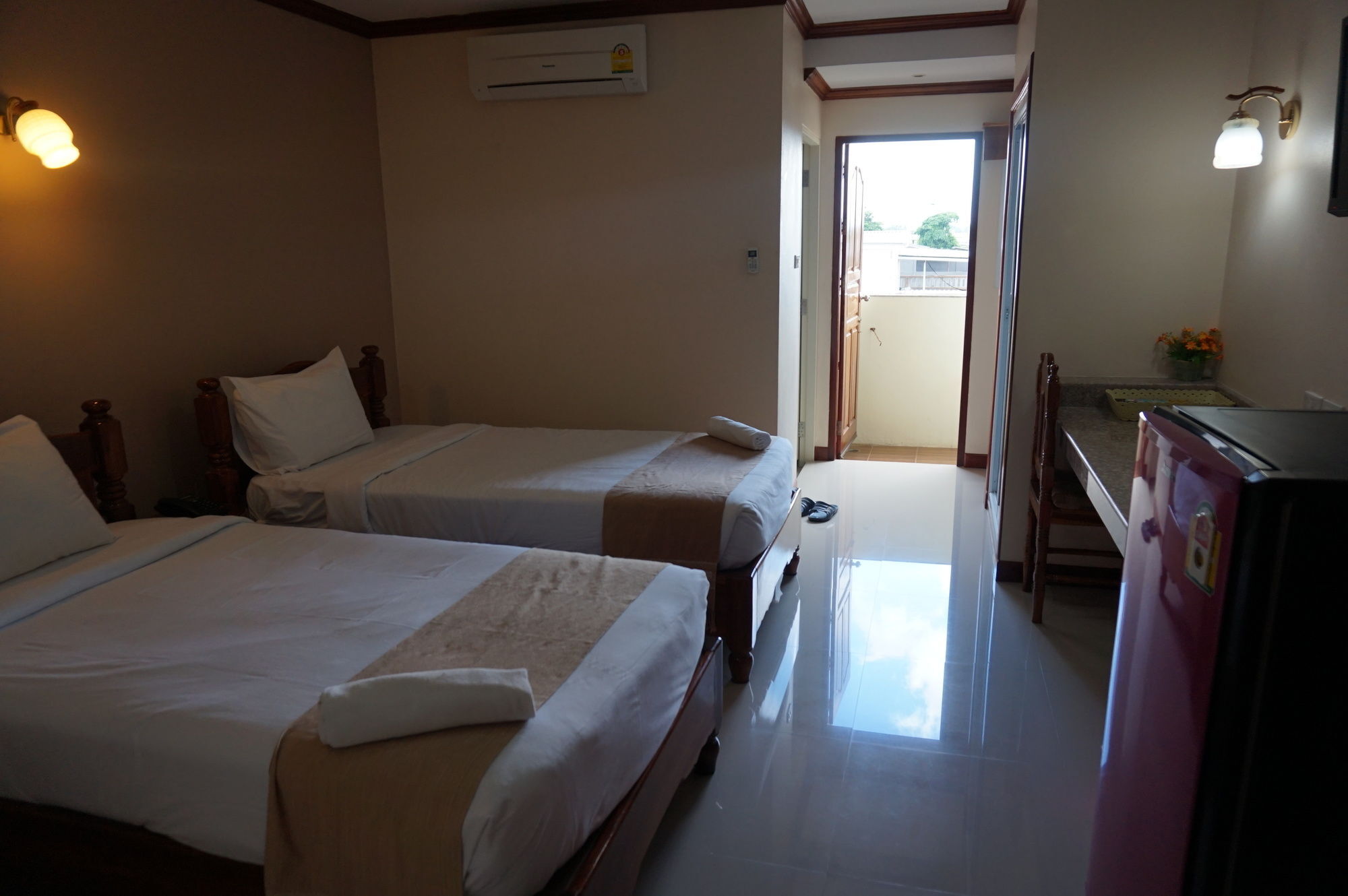 Np Residence Nakhon Phanom Bagian luar foto