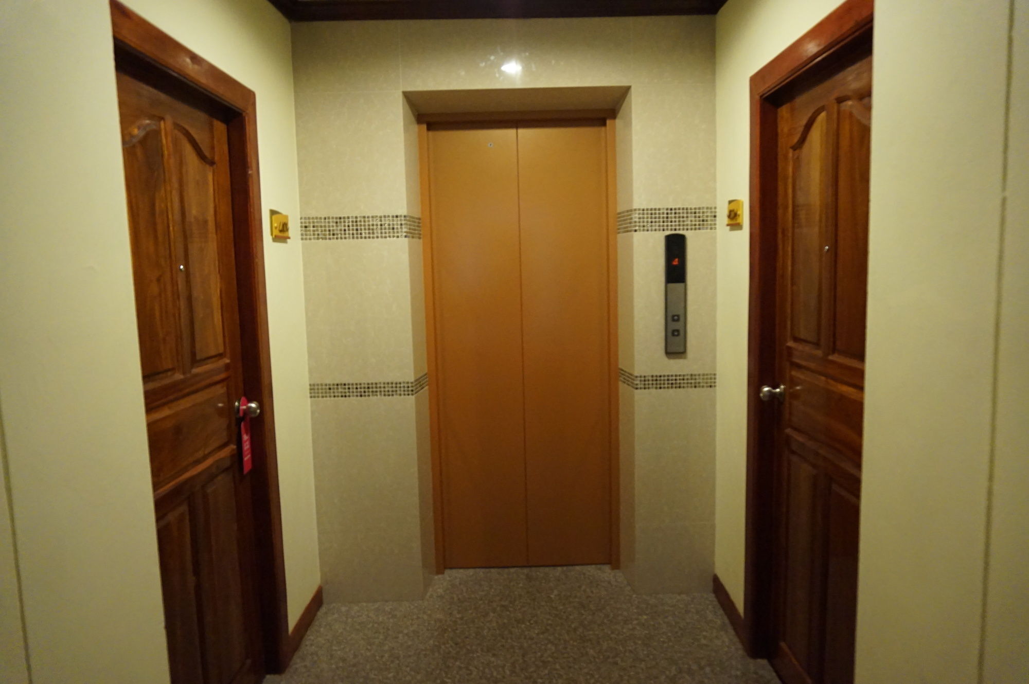 Np Residence Nakhon Phanom Bagian luar foto
